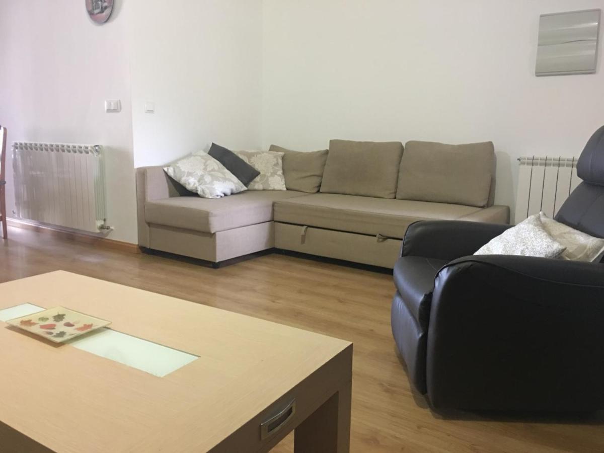 Apartamentos Turisticos Rio Gallego Fontellas  Buitenkant foto