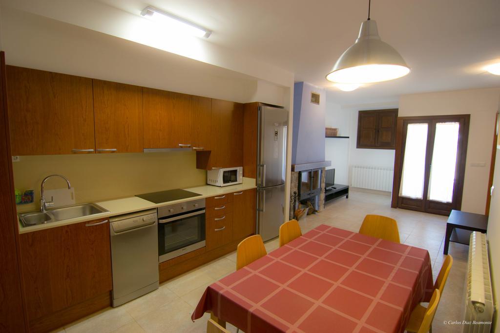 Apartamentos Turisticos Rio Gallego Fontellas  Buitenkant foto