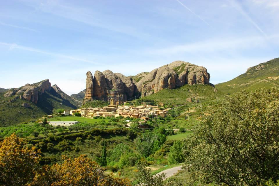 Apartamentos Turisticos Rio Gallego Fontellas  Buitenkant foto
